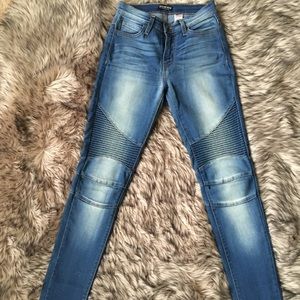 Fashion Nova high waist skinny jeans